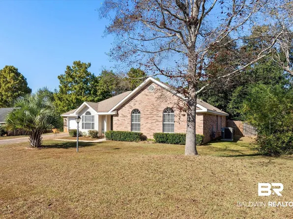 9520 Oak Forrest Dr, Mobile, AL 36695