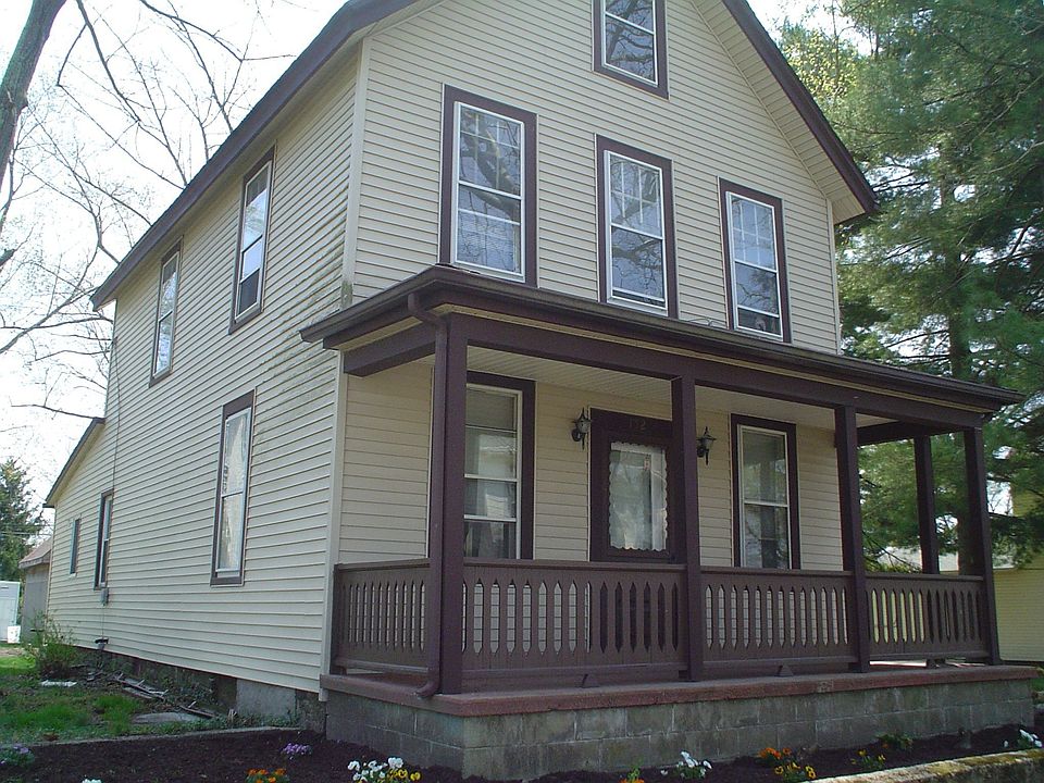 2nd image of 152 Cincinnati Ave