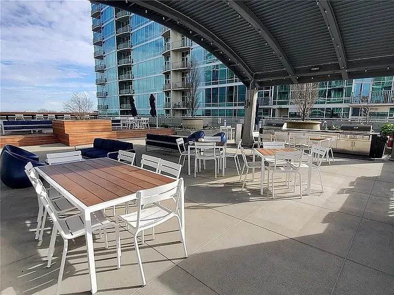 923 Peachtree St NE #2027 — Photo 72
