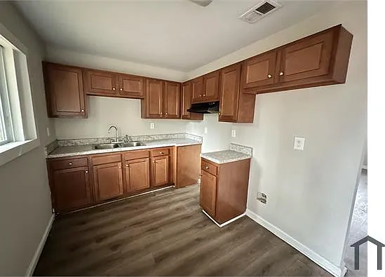 914 14th St SW — Photo 3