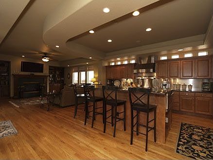 Huge Chef's Kitchen