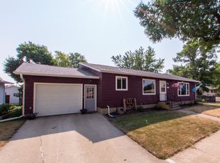 555 10th Ave SW, Valley City, ND 58072