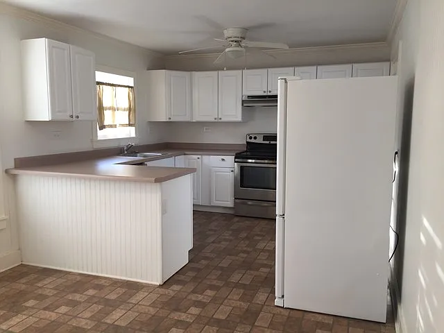 900 Prescott St — Photo 3