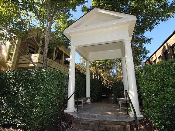 4th image of 723 Hammond Dr