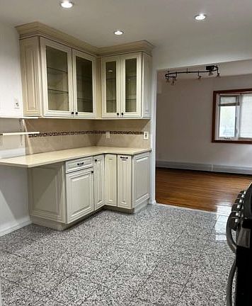 5th image of 25124 57th Ave