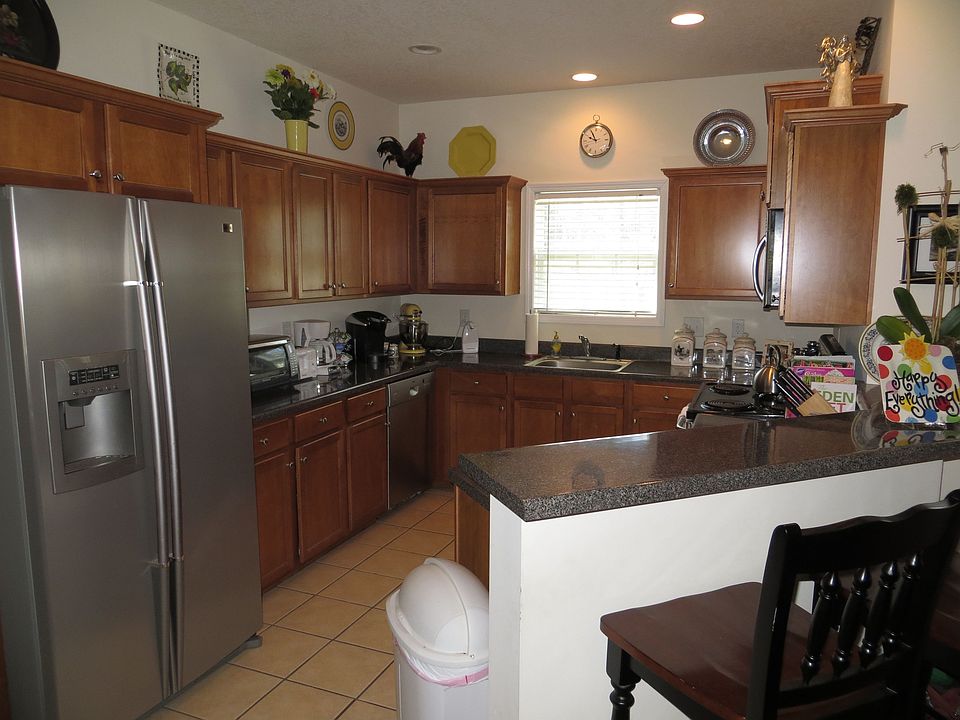 2nd image of 33 Nours Ct