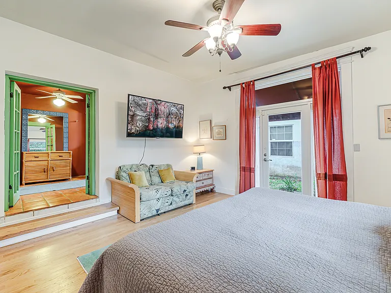 11350 NE 8th Ct — Photo 22