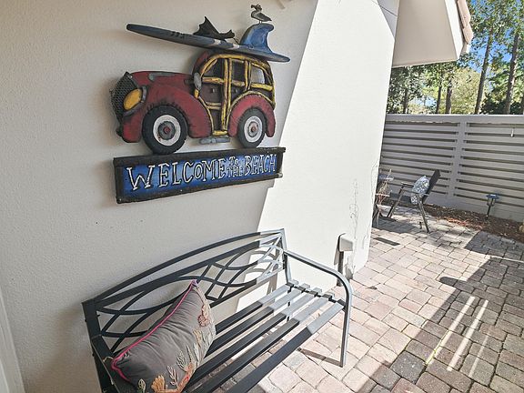 4th image of 5144 Beachwalk Cir