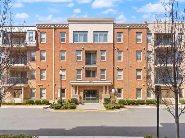 23631 Havelock Walk Ter Unit 421, Ashburn, VA 20148