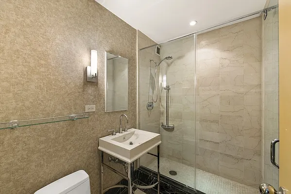 Sold by Nest Seekers International | media 7