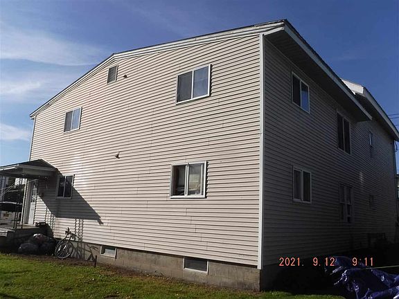 4th image of 410 New York Ave