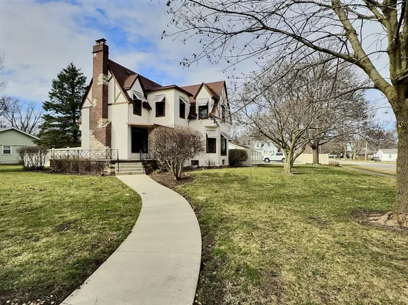 114 E Iroquois St, Kentland, IN 47951
