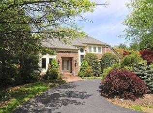 9221 Cambridge Manor Ct, Rockville, MD 20854