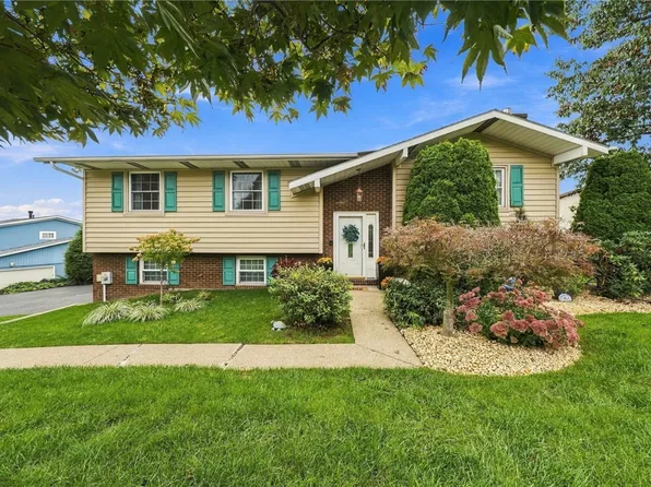 210 David Dr, Uniontown, PA 15401