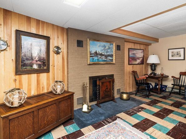5904 London Rd, Duluth, MN 55804