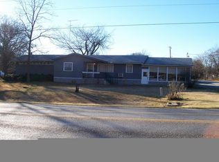 719 S 3rd St, Langley, OK 74350