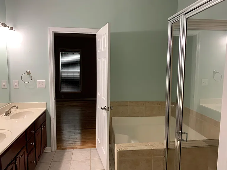 102 S Arcadian Way — Photo 13
