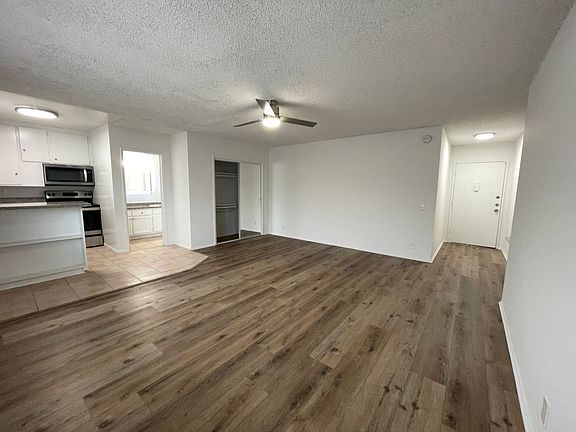 4th image of 6340 Vineland Ave 10-unit 10410