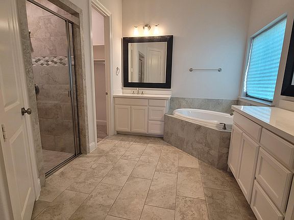 3rd image of 5708 Kildare Ct