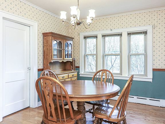 5th image of 321 S Brewster Ave
