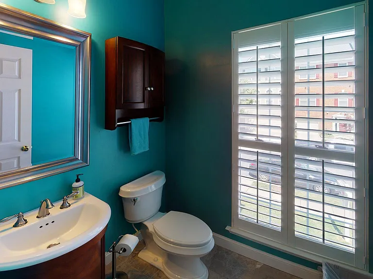 719 Summertime Dr — Photo 26