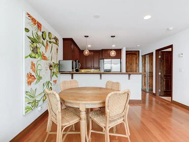 935 Genter St #212 — Photo 10
