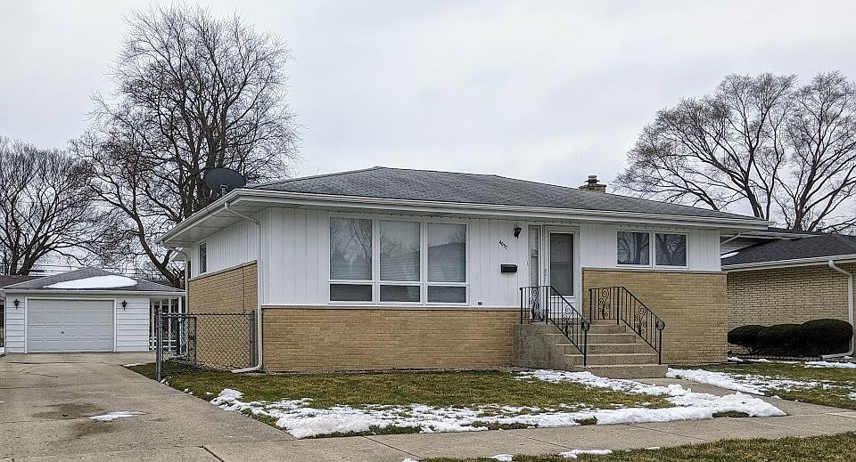 1st image of 4037 W 104th Pl