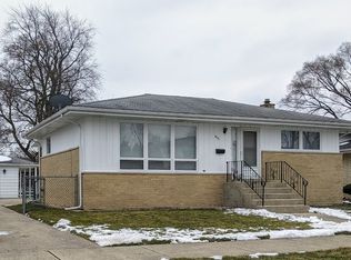 4037 W 104th Pl, Oak Lawn, IL 60453