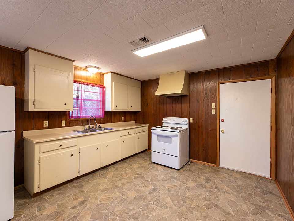 1280-SISTRUNK-2-kitchen_11182025