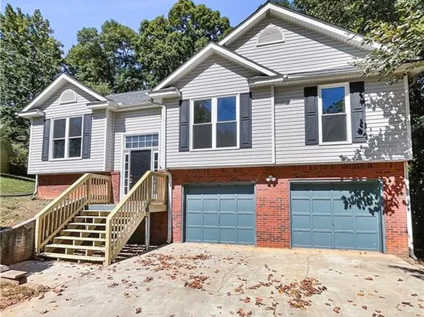 310 Grand Oaks Ct, Stockbridge, GA 30281