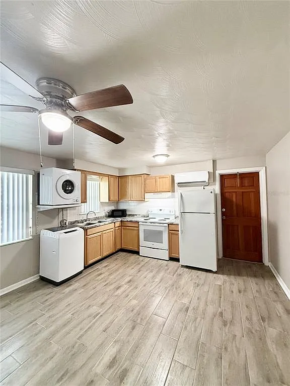1 bed, 1.0 bath, 550 sqft, $1,000 — Photo 3