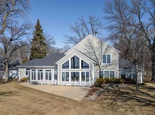 51292 Pelican Point Dr, Detroit Lakes, MN 56501