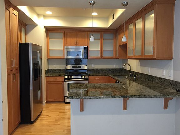 5th image of 555 Mariani Ln