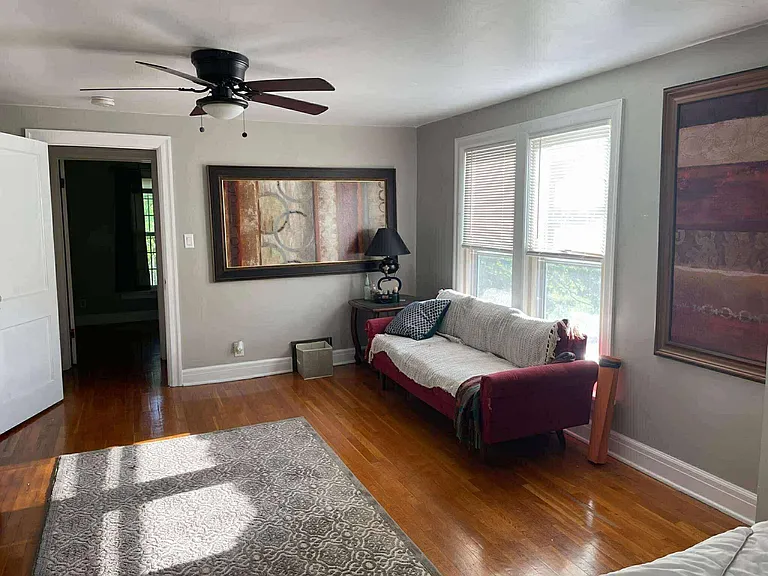 Larger upstairs bedroom