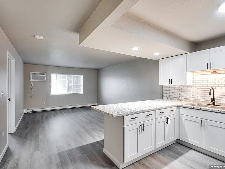 821 Security Dr — Photo 21