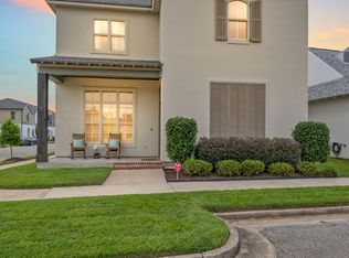 901 Broyles St, Youngsville, LA 70592