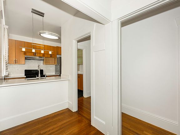 2nd image of 835 Pine St #8