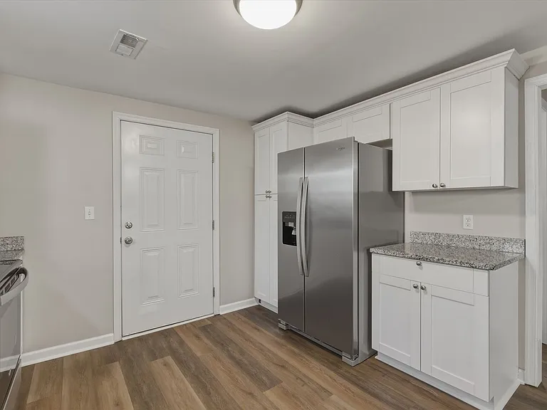 720 Forbes St — Photo 12