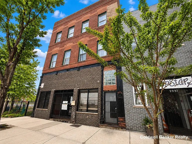 2335 W Lake St #3R — Photo 1
