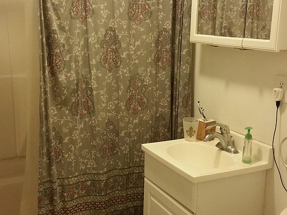 6227 bathroom