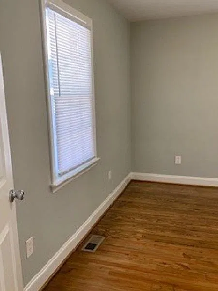 3 bed, 1001 sqft, $1,525 — Photo 4