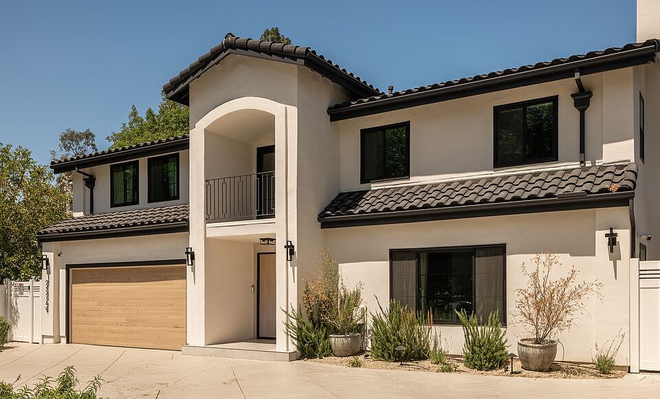 1st image of 22269 Avenue San Luis