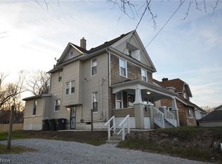 1064 Lane St, Akron, OH 44307