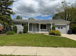 2715 Lookout Cir, Ann Arbor, MI 48104