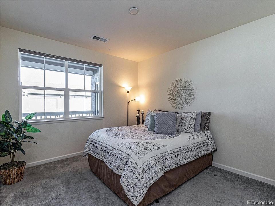 2nd image of 1831 S Dunkirk St Unit 104