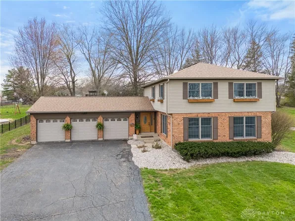 260 Saddleback Dr, Loveland, OH 45140