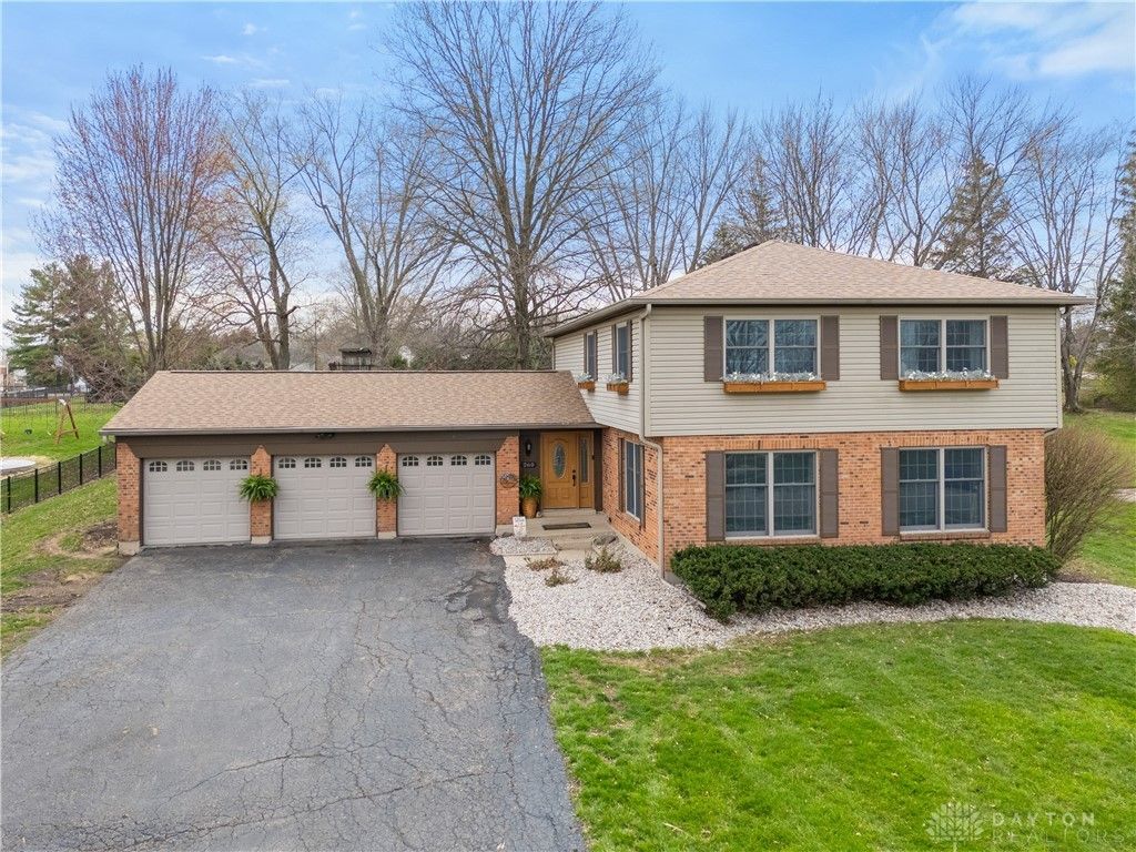 Real estate listing image