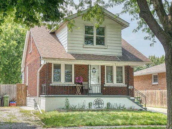 2nd image of 2309 Alexis Rd