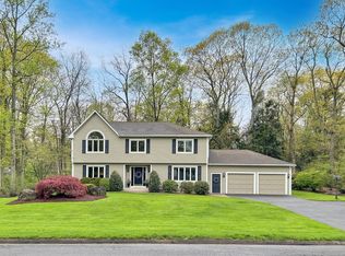 68 Portage Xing, Farmington, CT 06032