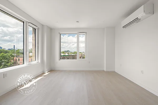 Rented by MySpaceNYC | media 5